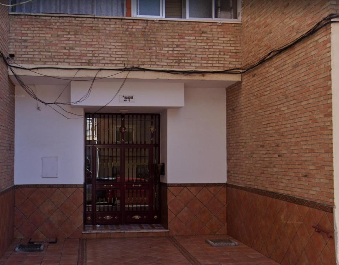 Apartamento 3 Dormitorios Frente A Hospital De Traumatologia Granada Exterior photo